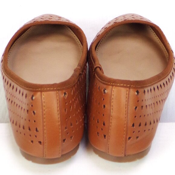 FOREVER 21 size 5.5 light-cognac almond-toe ballet flats all synthetic materials - Picture 12 of 16